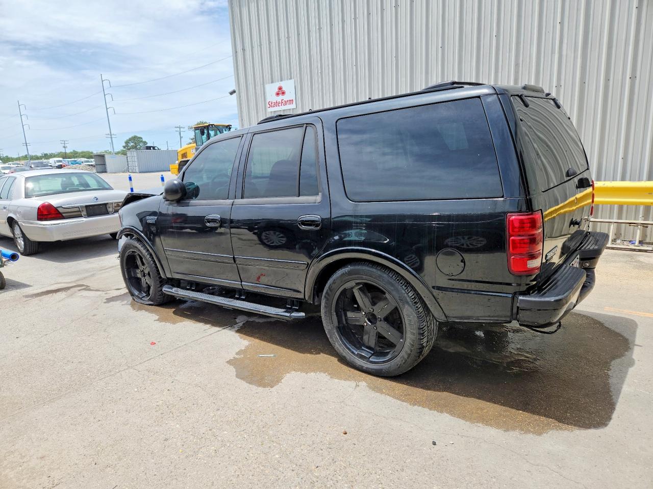 2001 FORD EXPEDITION XLT photo 4