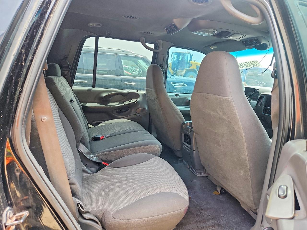 2001 FORD EXPEDITION XLT photo 31