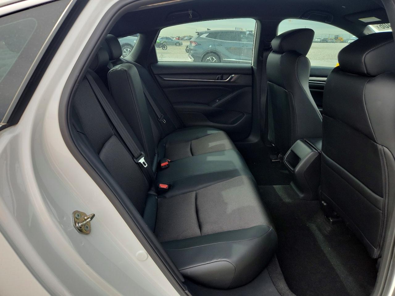 2018 HONDA ACCORD SPORT photo 28