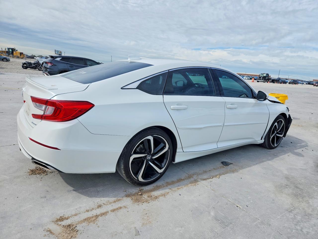2018 HONDA ACCORD SPORT photo 7