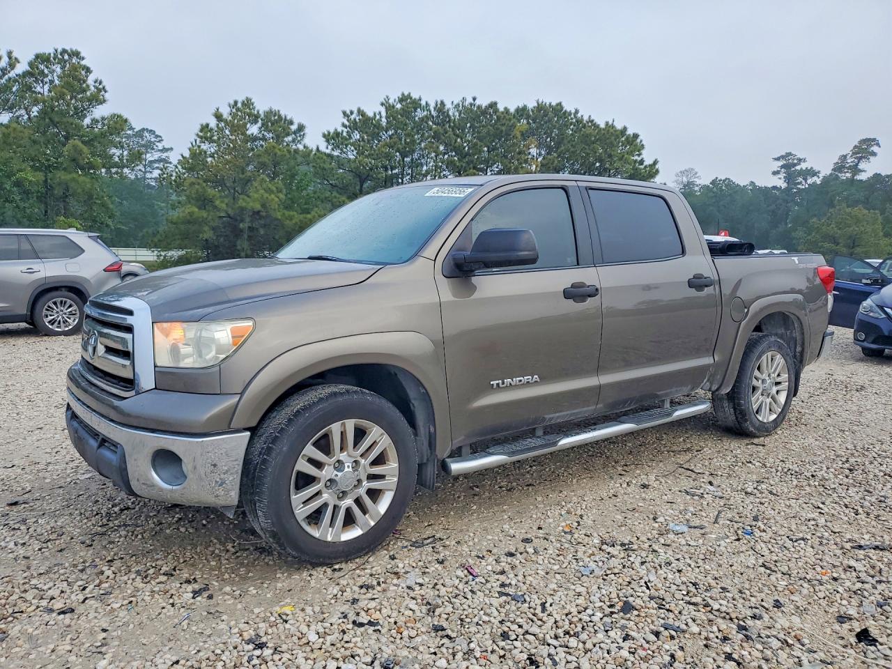 2013 TOYOTA TUNDRA