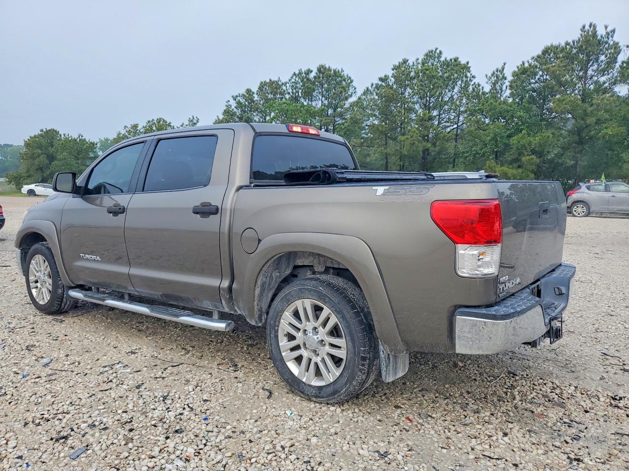 2013 TOYOTA TUNDRA CREWMAX SR5 photo 4