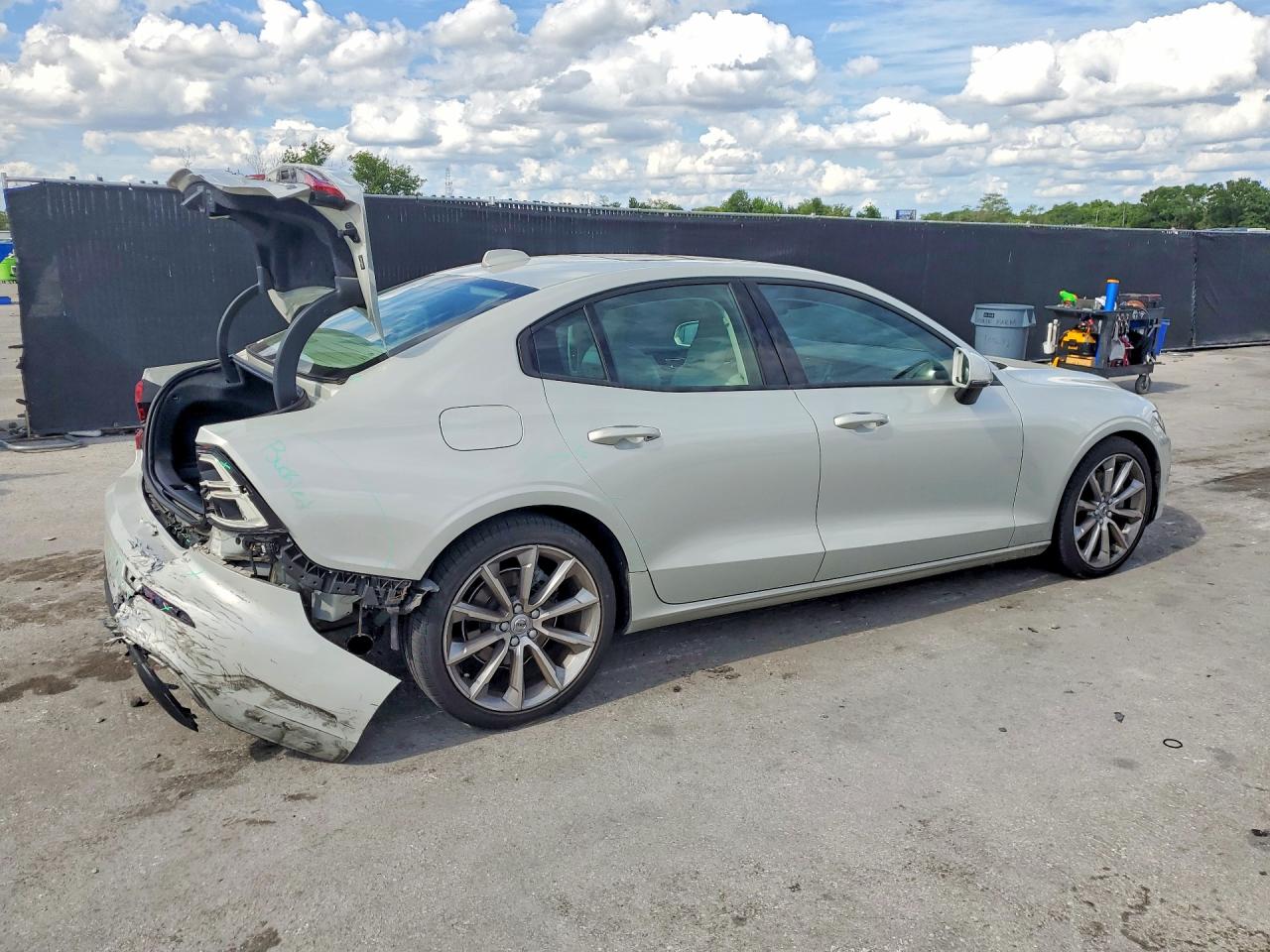2020 VOLVO S60 T5 MOMENTUM photo 5