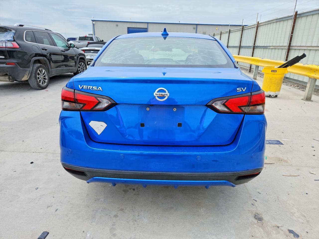 2020 NISSAN VERSA SV photo 6