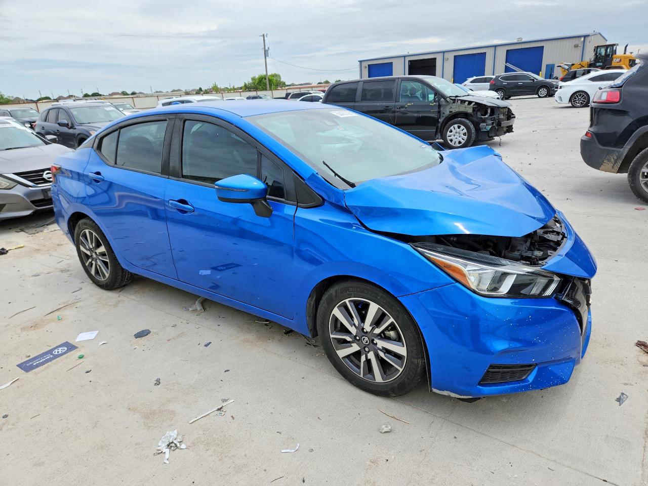 2020 NISSAN VERSA SV photo 4