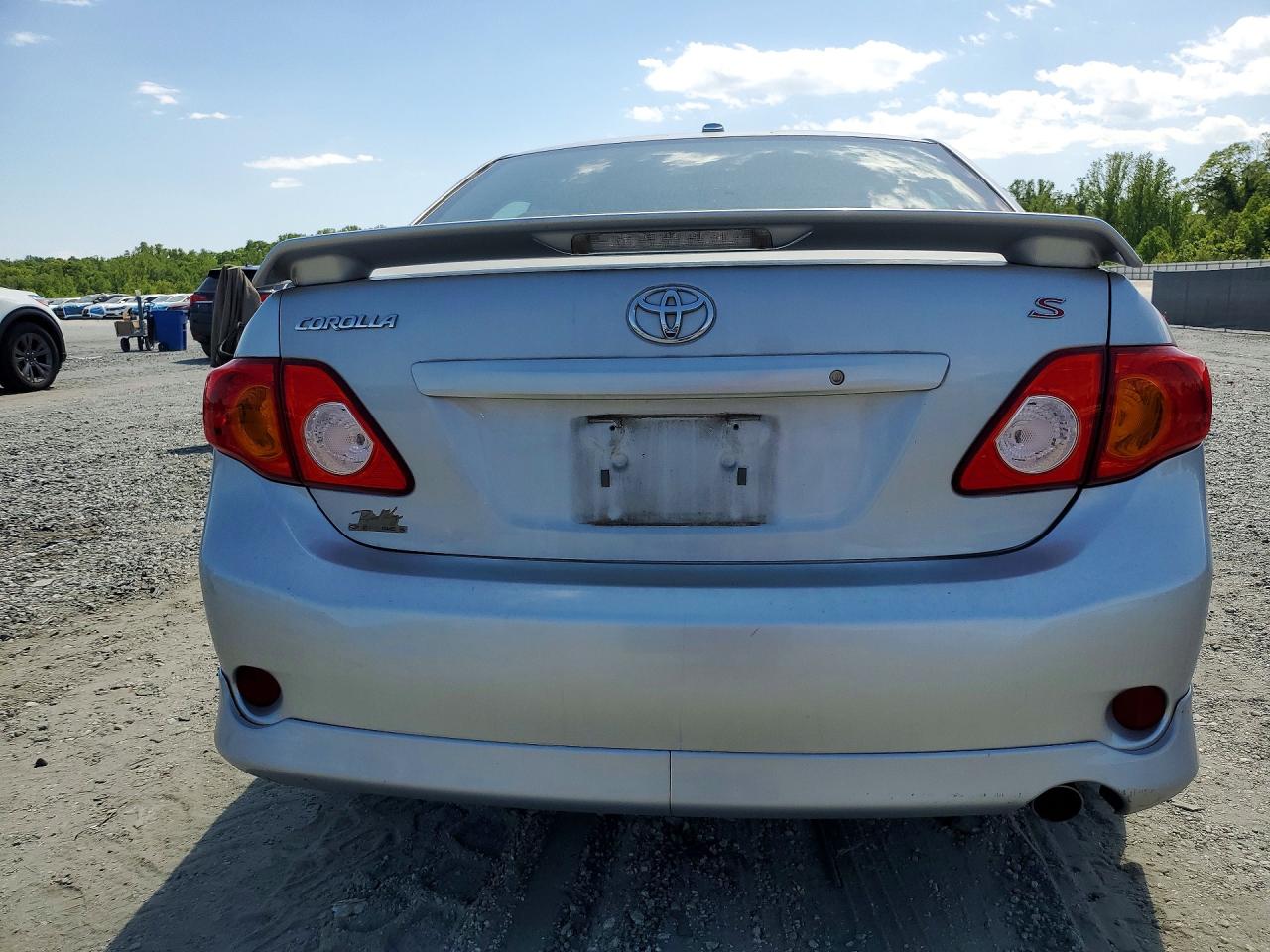 2010 TOYOTA COROLLA S photo 11