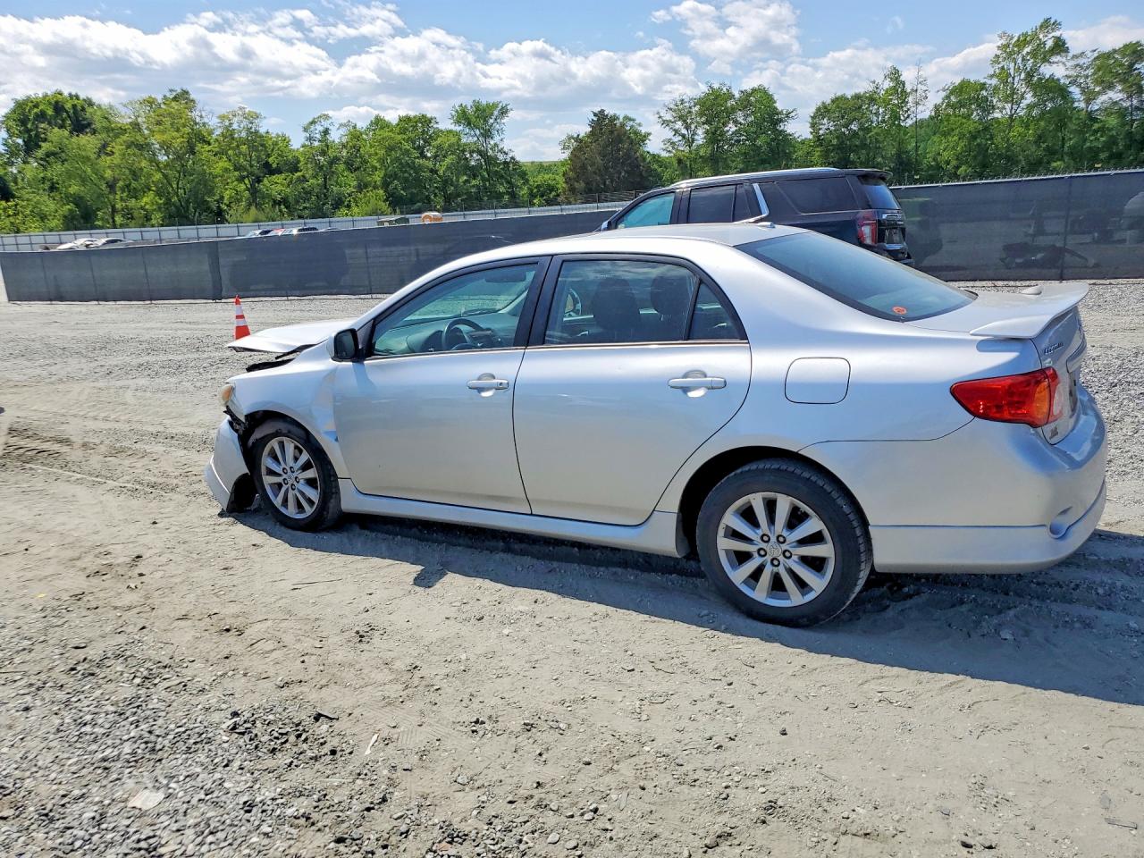 2010 TOYOTA COROLLA S photo 3