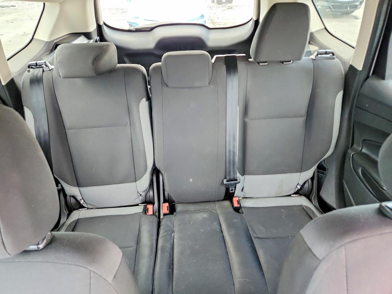 2016 FORD ESCAPE photo 28