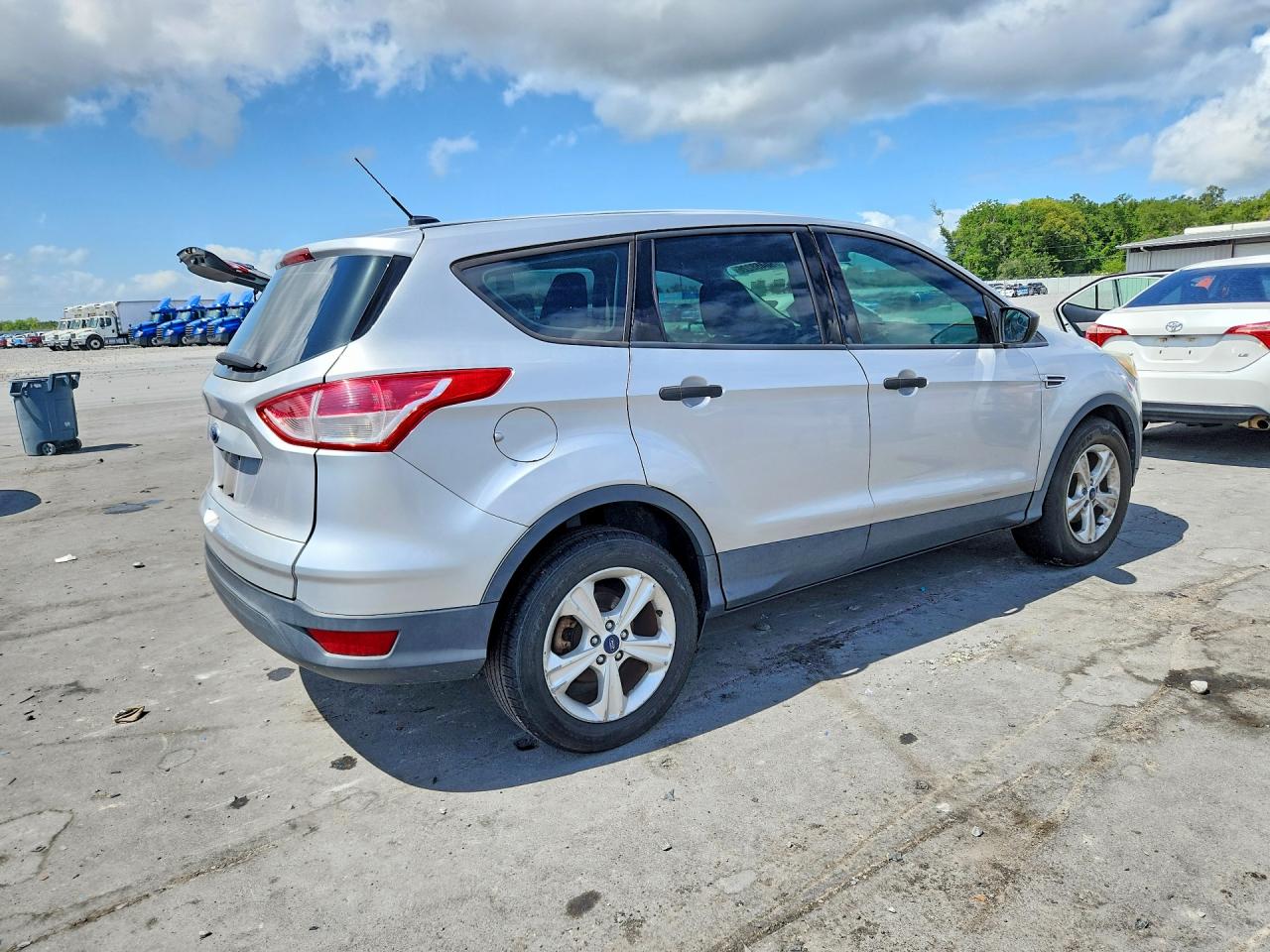 2016 FORD ESCAPE photo 7