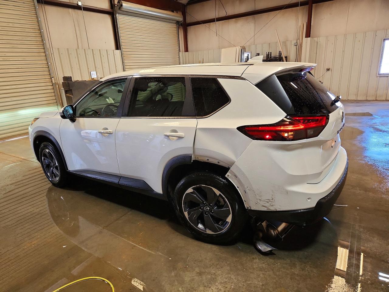 2025 NISSAN ROGUE SV photo 3
