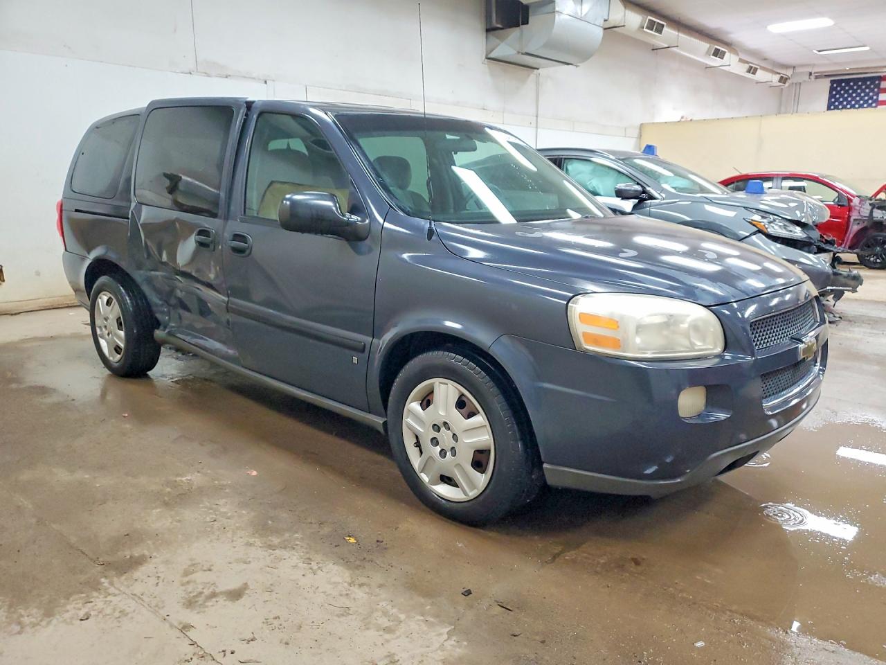 2008 CHEVROLET UPLANDER LS photo 4