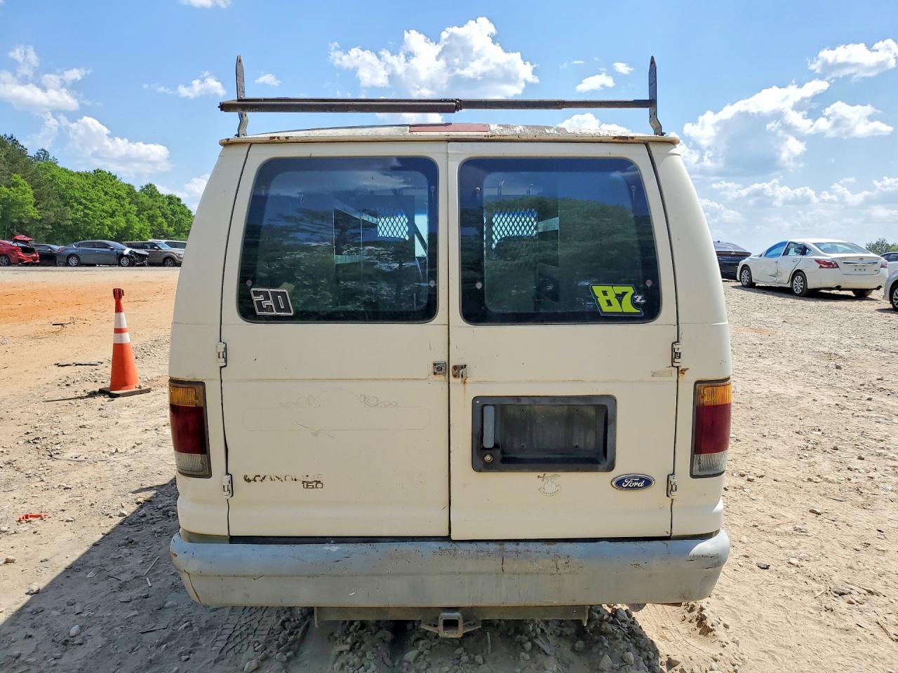 1994 FORD ECONOLINE E150 VAN photo 16