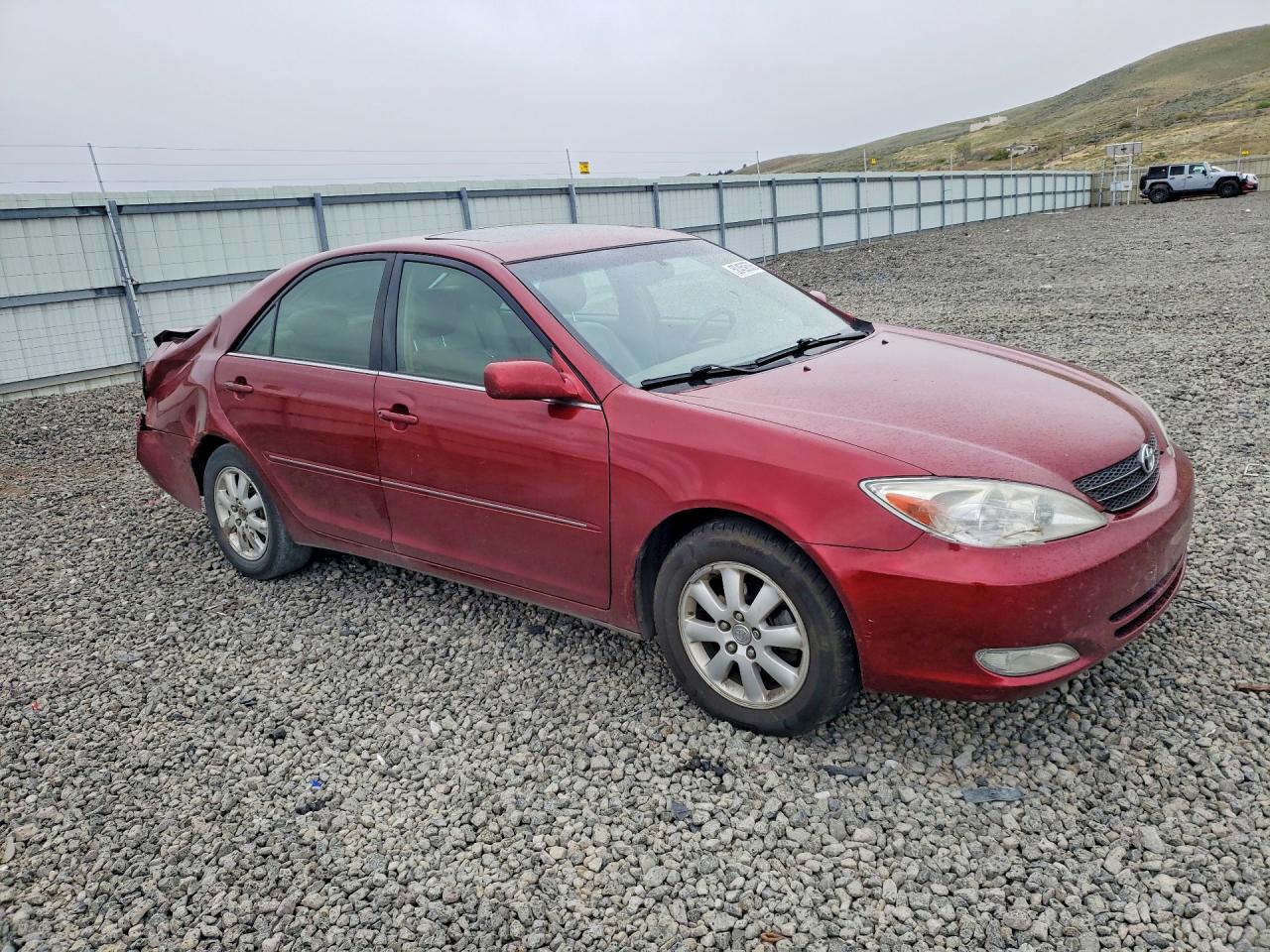 2003 TOYOTA CAMRY XLE photo 4