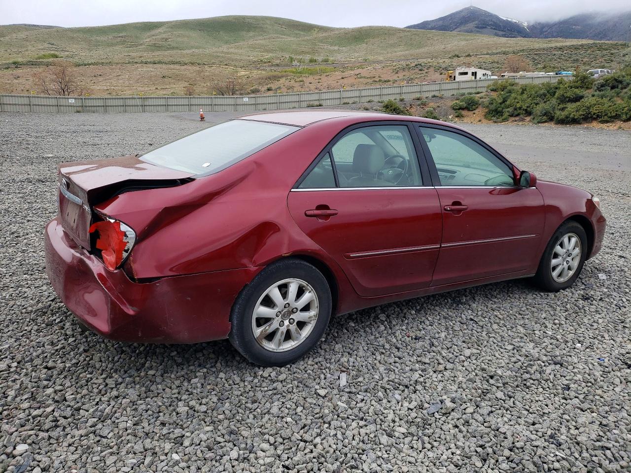 2003 TOYOTA CAMRY XLE photo 3