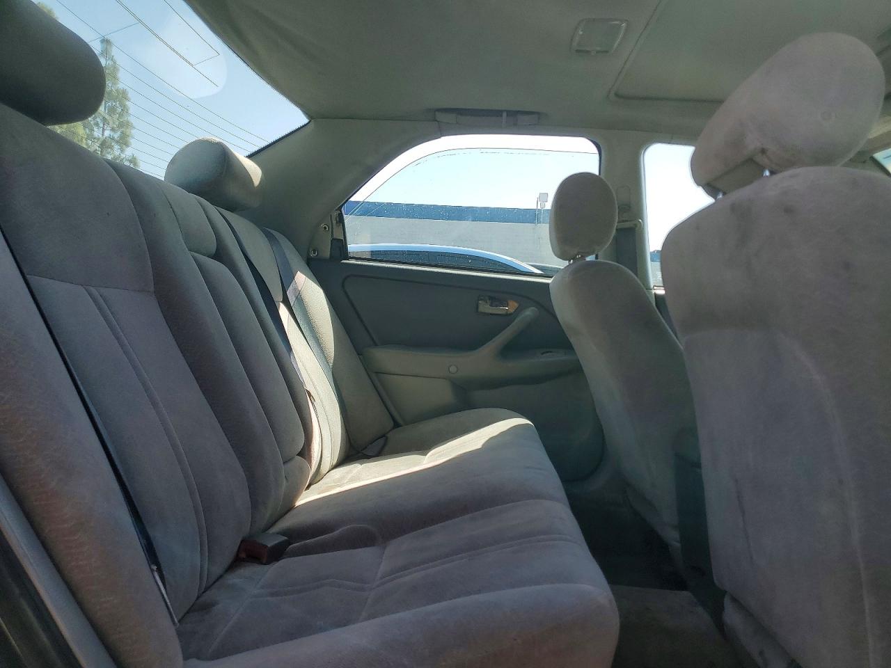 1997 TOYOTA CAMRY LE V6 photo 19