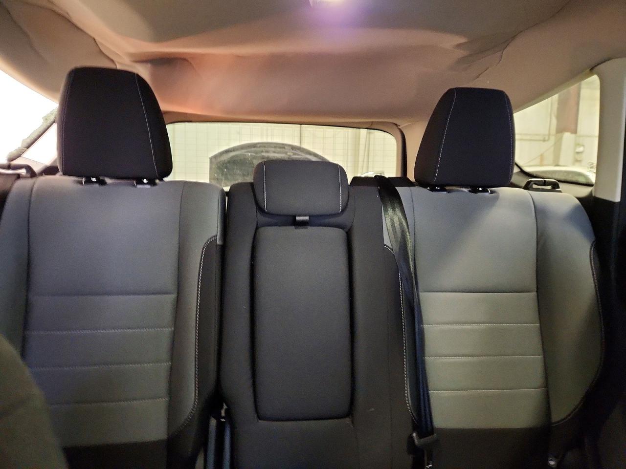 2016 FORD ESCAPE SE photo 28