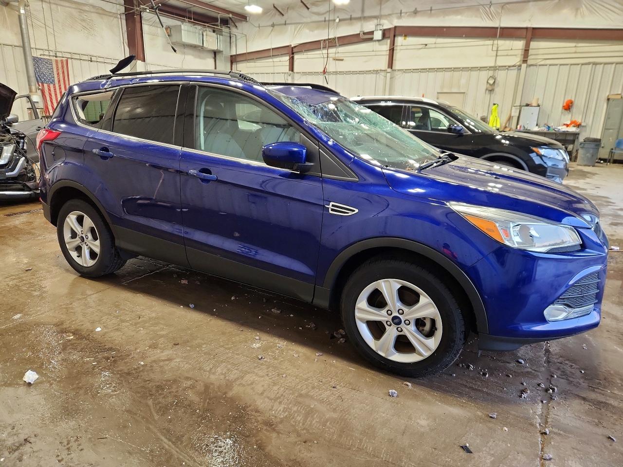 2016 FORD ESCAPE SE photo 10