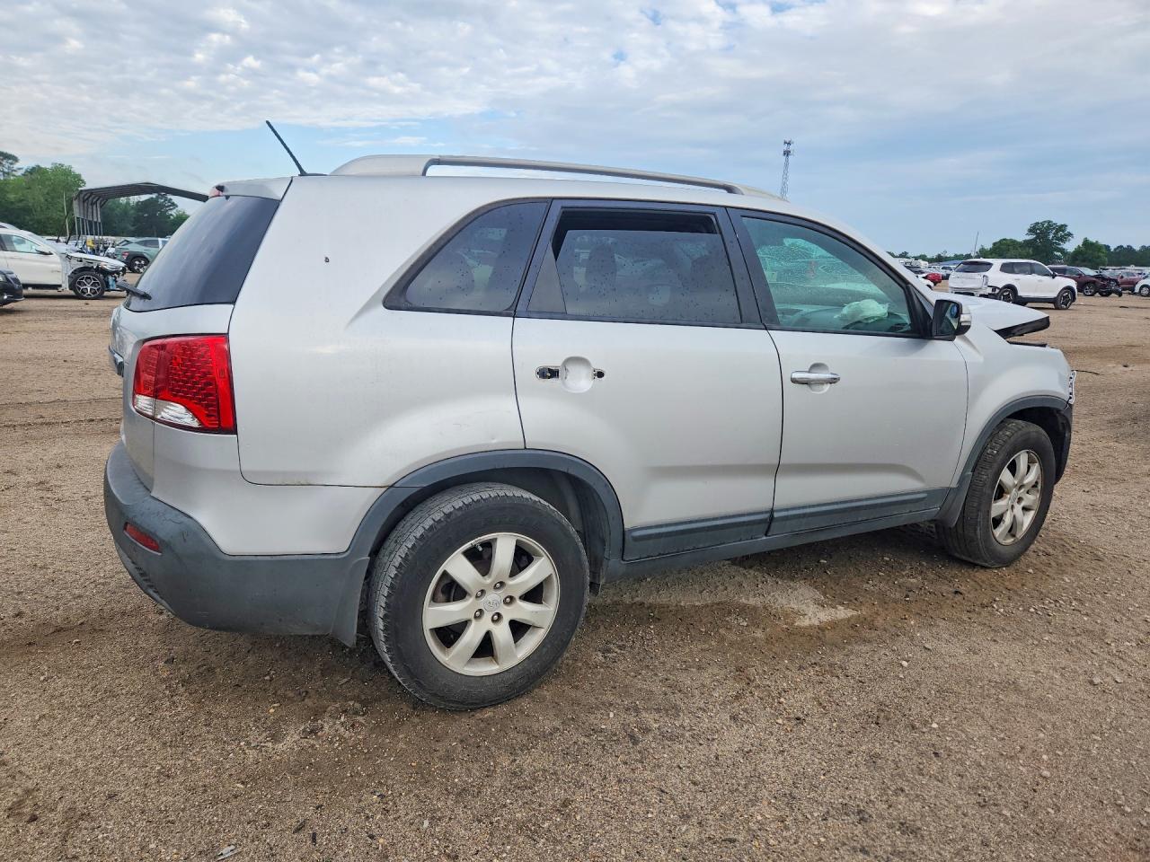 2011 KIA SORENTO LX photo 5