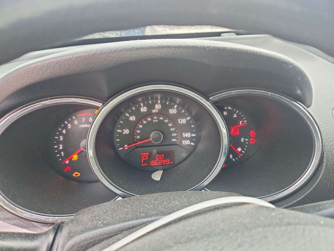 2011 KIA SORENTO LX photo 17