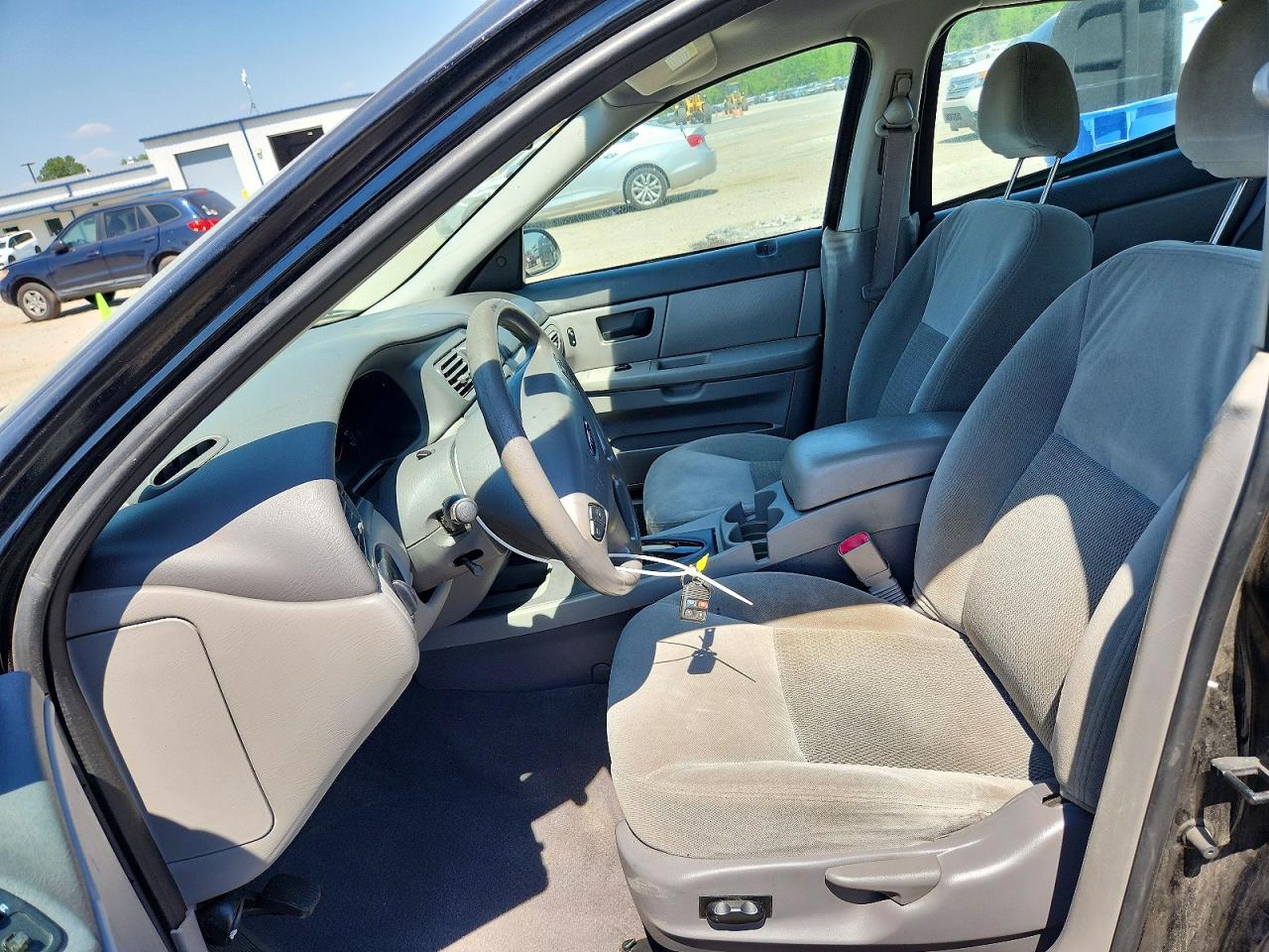 2003 FORD TAURUS photo 7