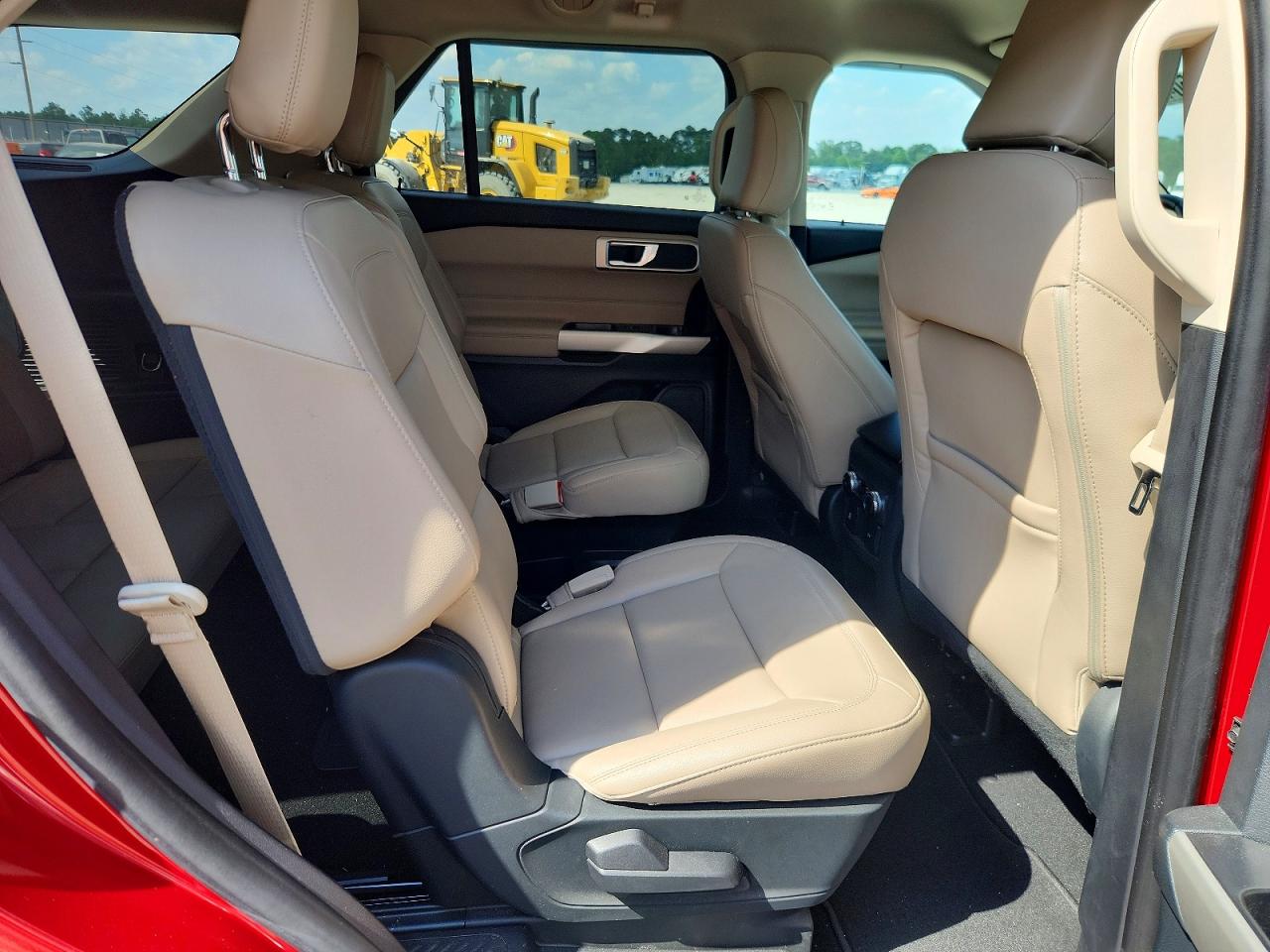 2021 FORD EXPLORER XLT photo 31