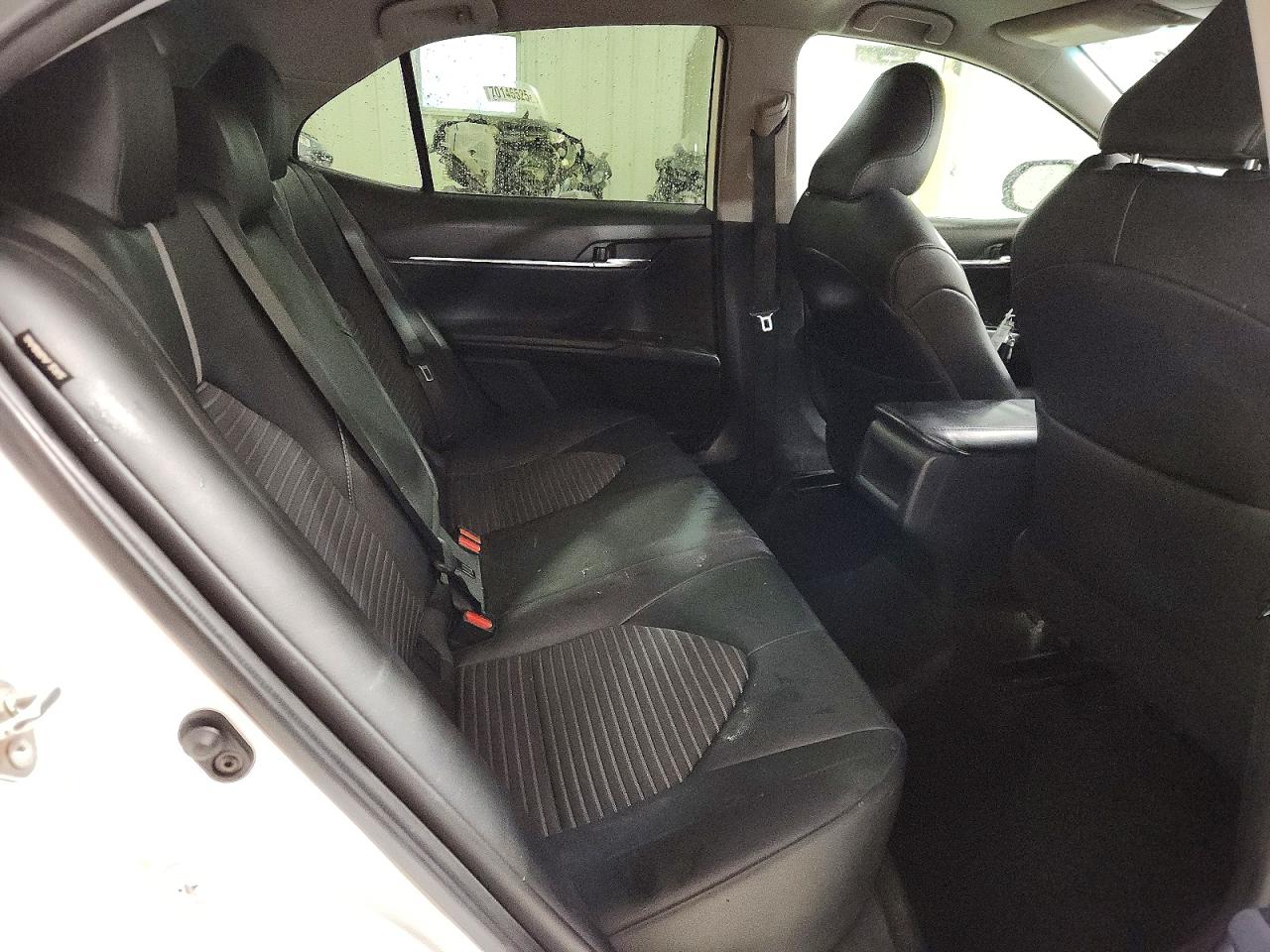 2019 TOYOTA CAMRY SE photo 28