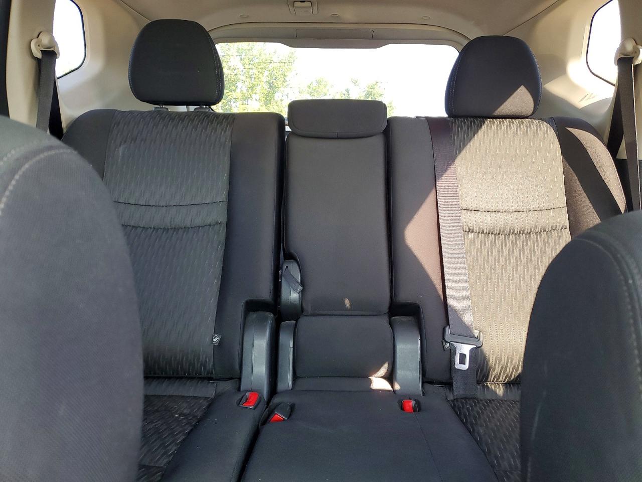 2019 NISSAN ROGUE SV photo 10