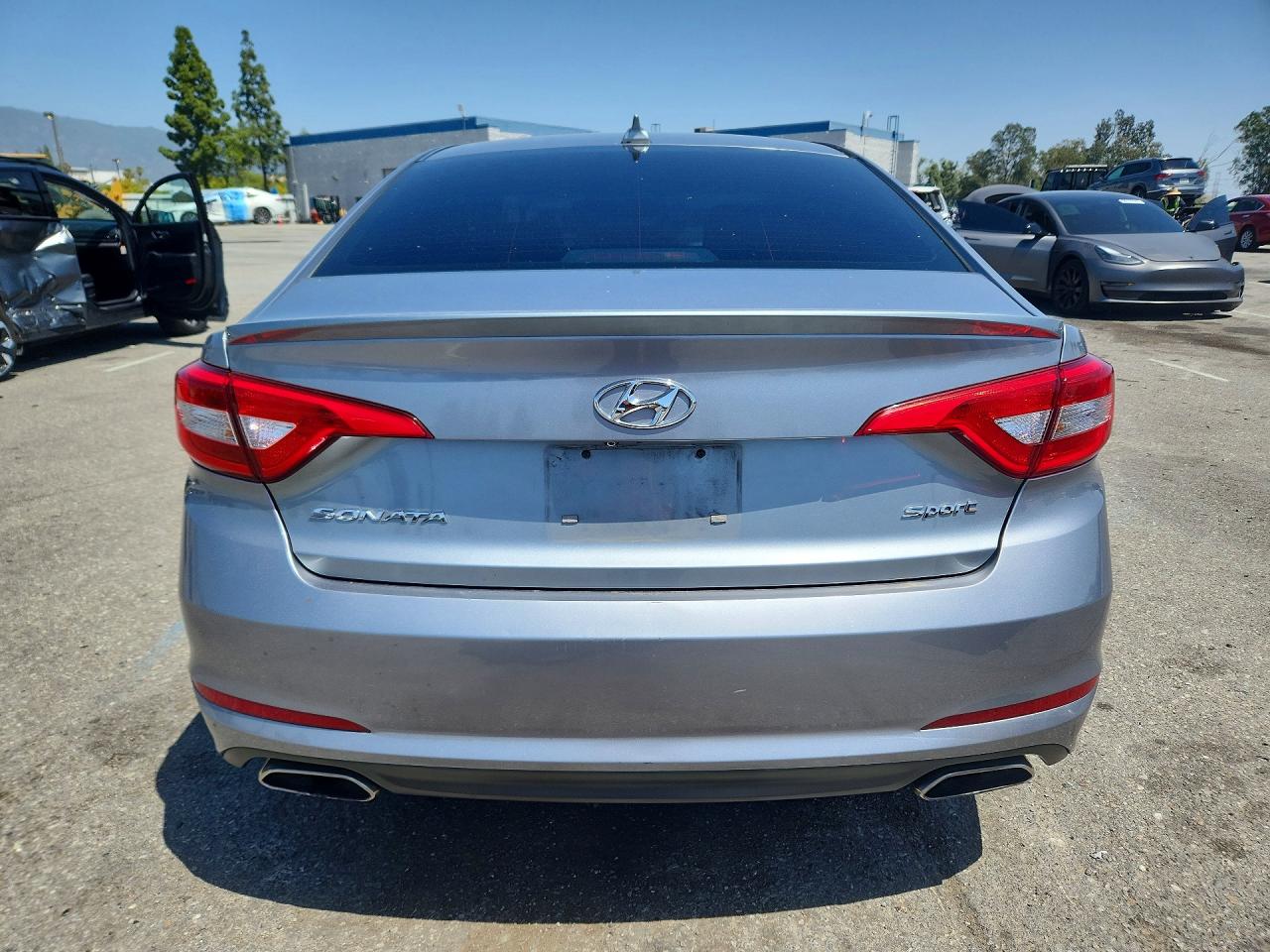 2016 HYUNDAI SONATA SPORT photo 16