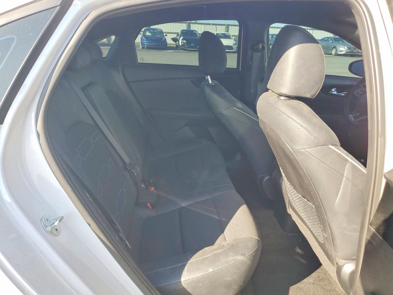 2023 KIA FORTE GT LINE photo 10