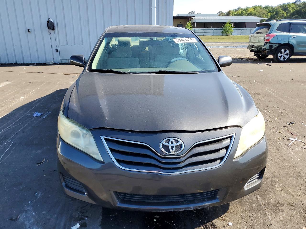 2011 TOYOTA CAMRY LE photo 9