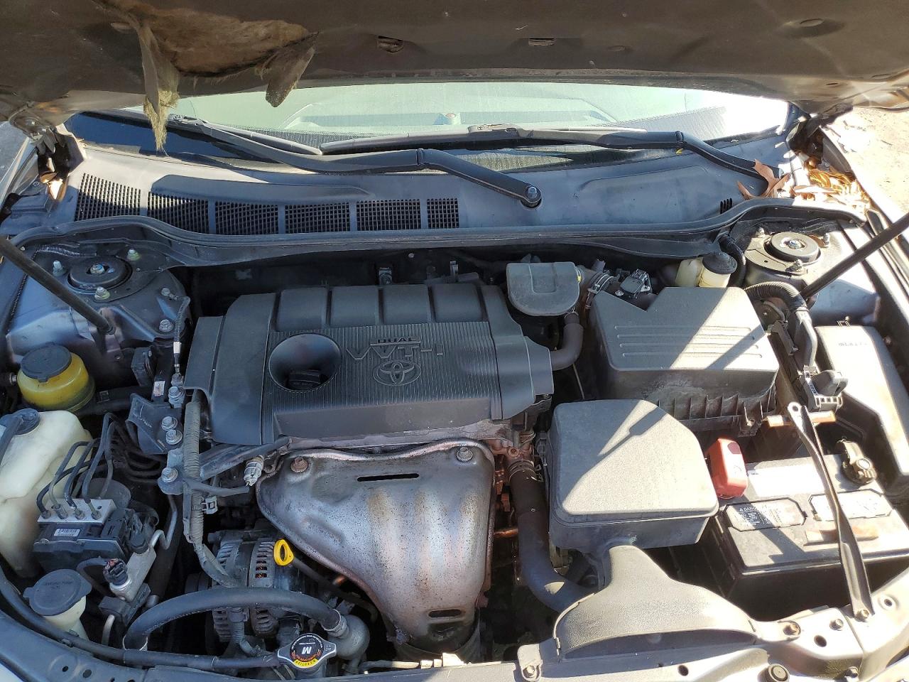 2011 TOYOTA CAMRY LE photo 21
