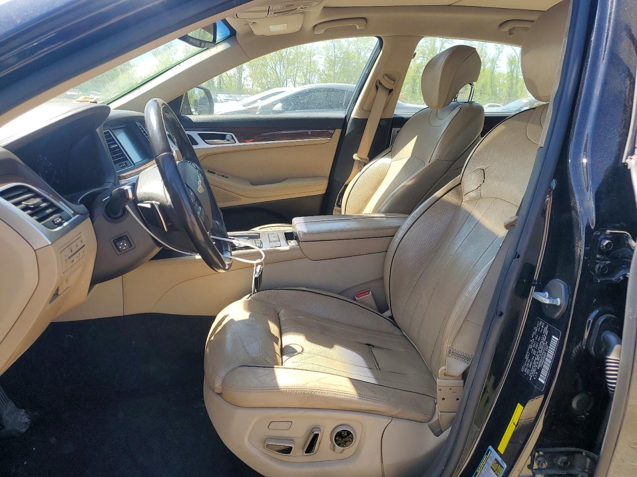 2015 HYUNDAI GENESIS 3.8L photo 13