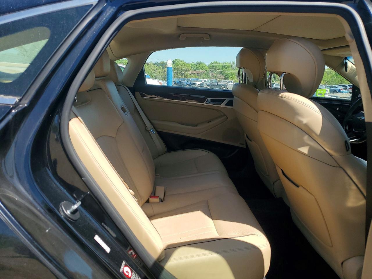 2015 HYUNDAI GENESIS 3.8L photo 19
