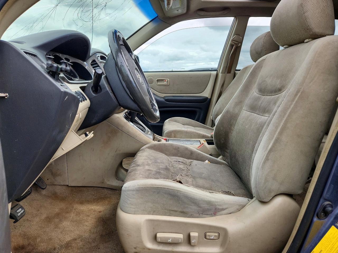 2003 TOYOTA HIGHLANDER LIMITED photo 19
