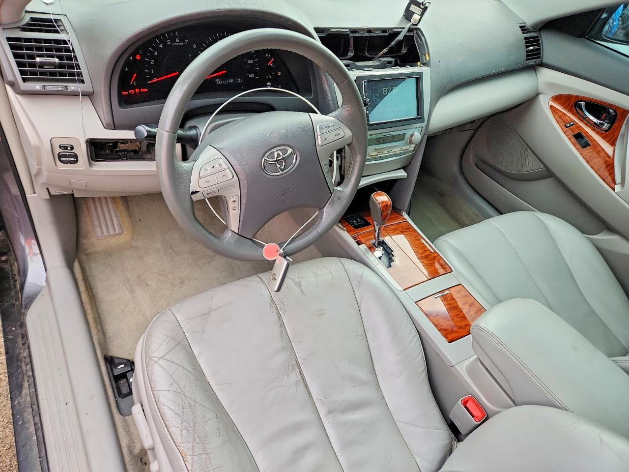 2009 TOYOTA CAMRY XLE V6 photo 15