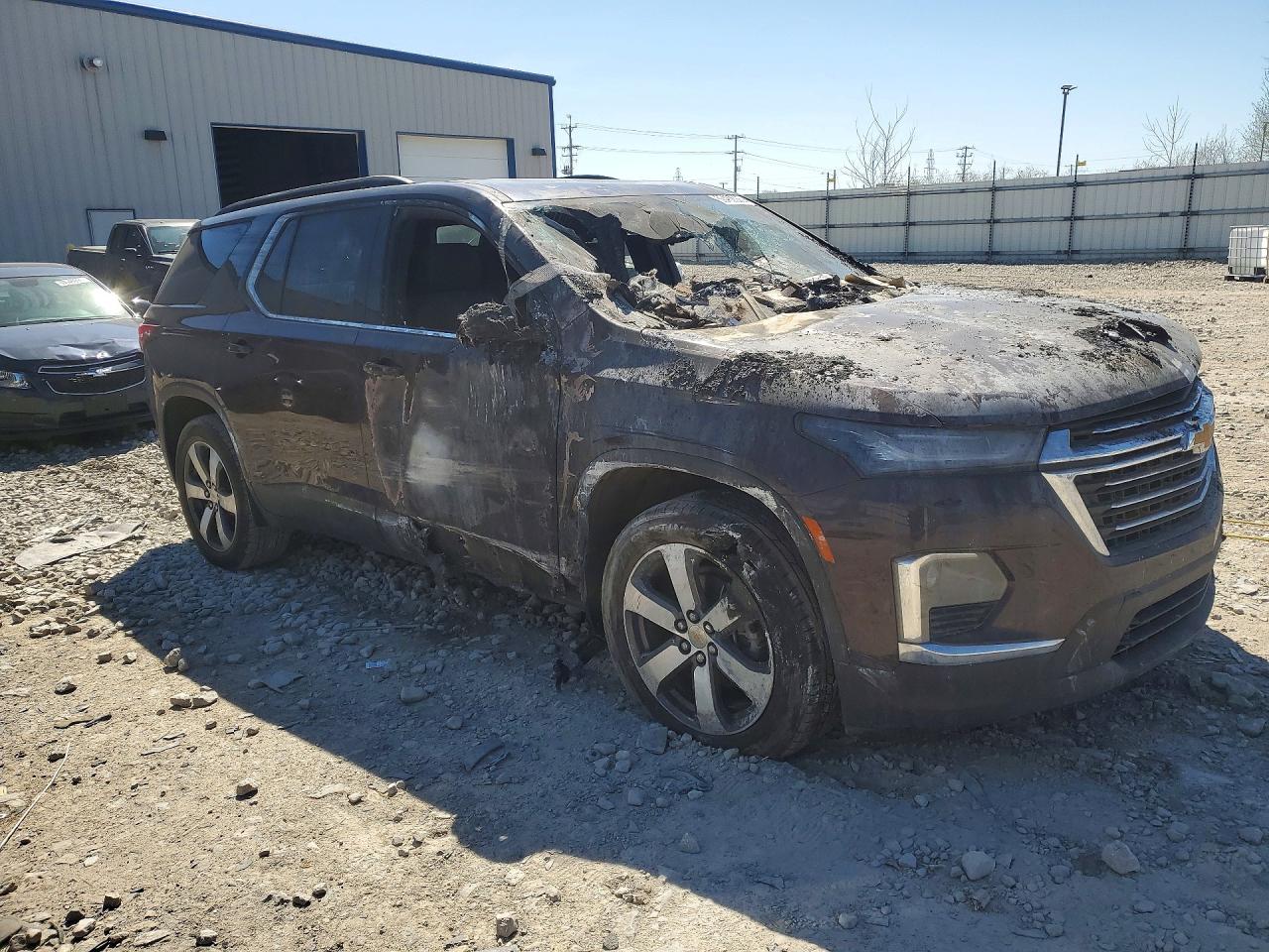 2023 CHEVROLET TRAVERSE LT photo 4