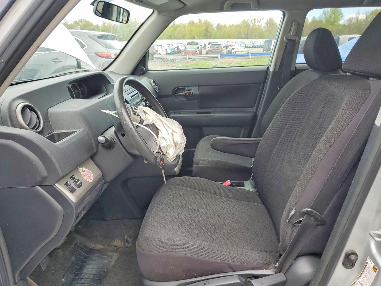 2008 TOYOTA SCION XB photo 7