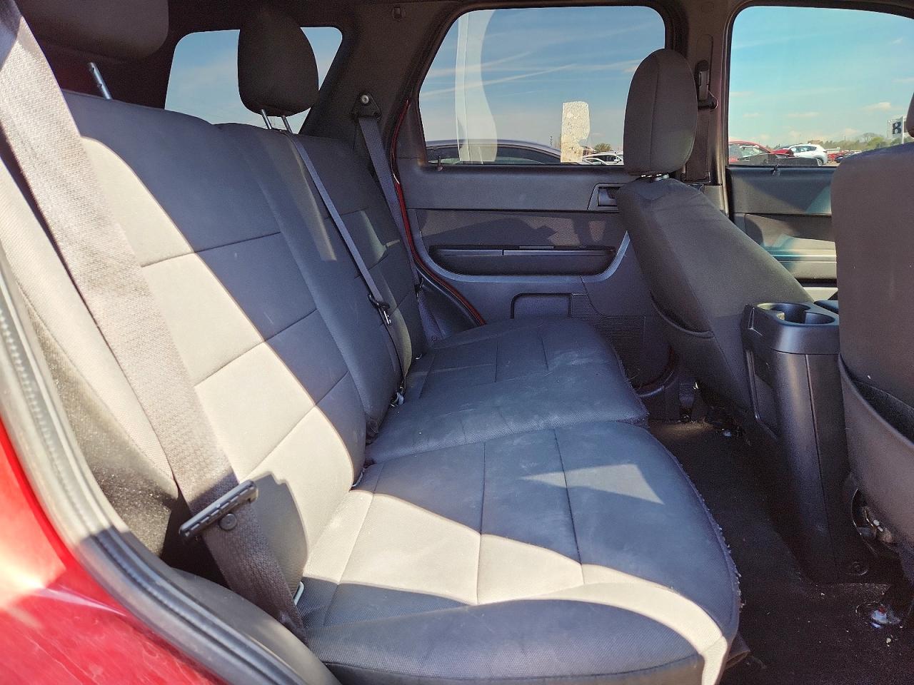 2012 FORD ESCAPE photo 19