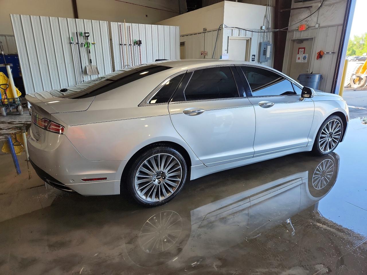 2014 LINCOLN MKZ photo 3