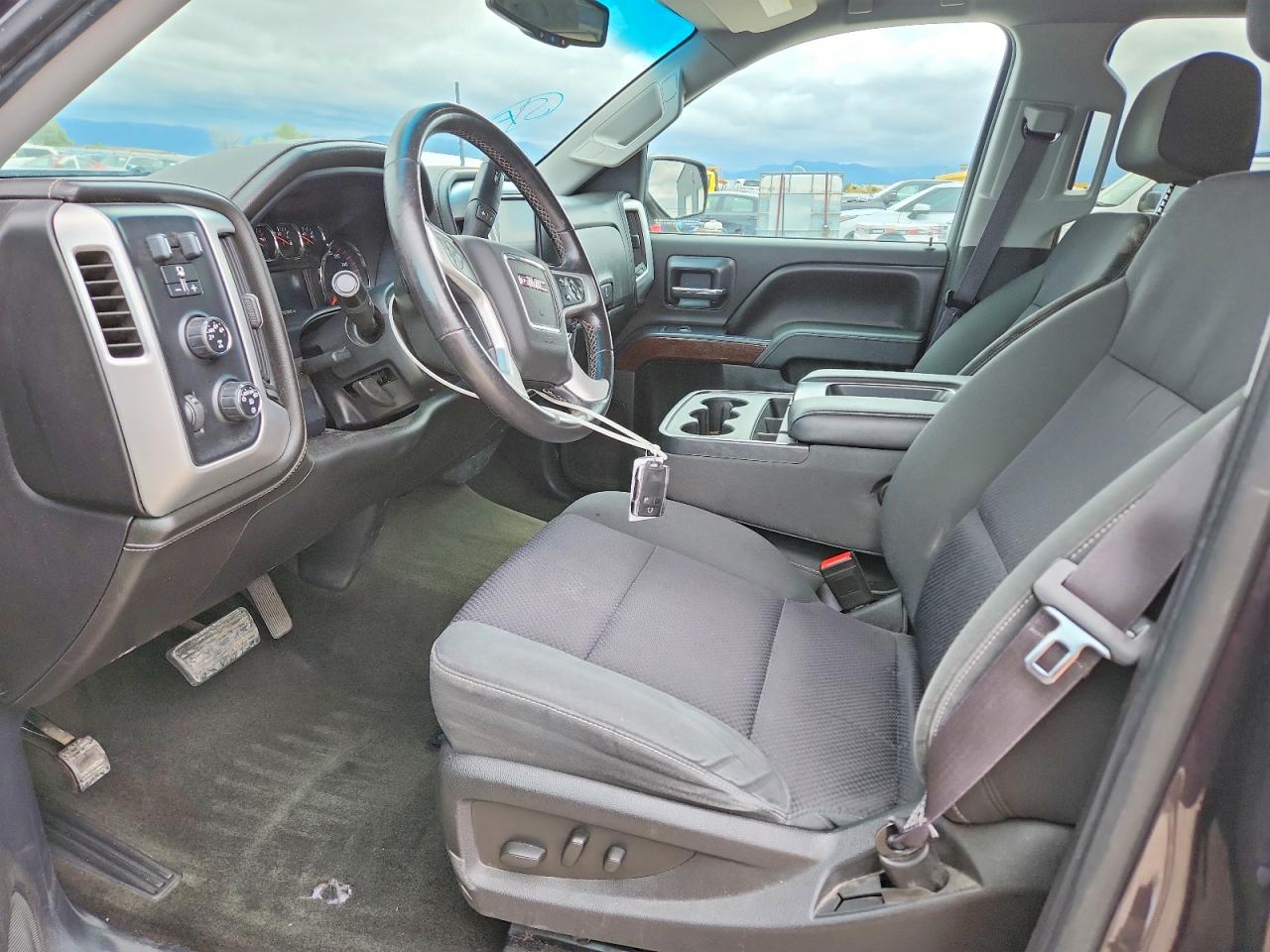 2015 GMC SIERRA K1500 SLE photo 13