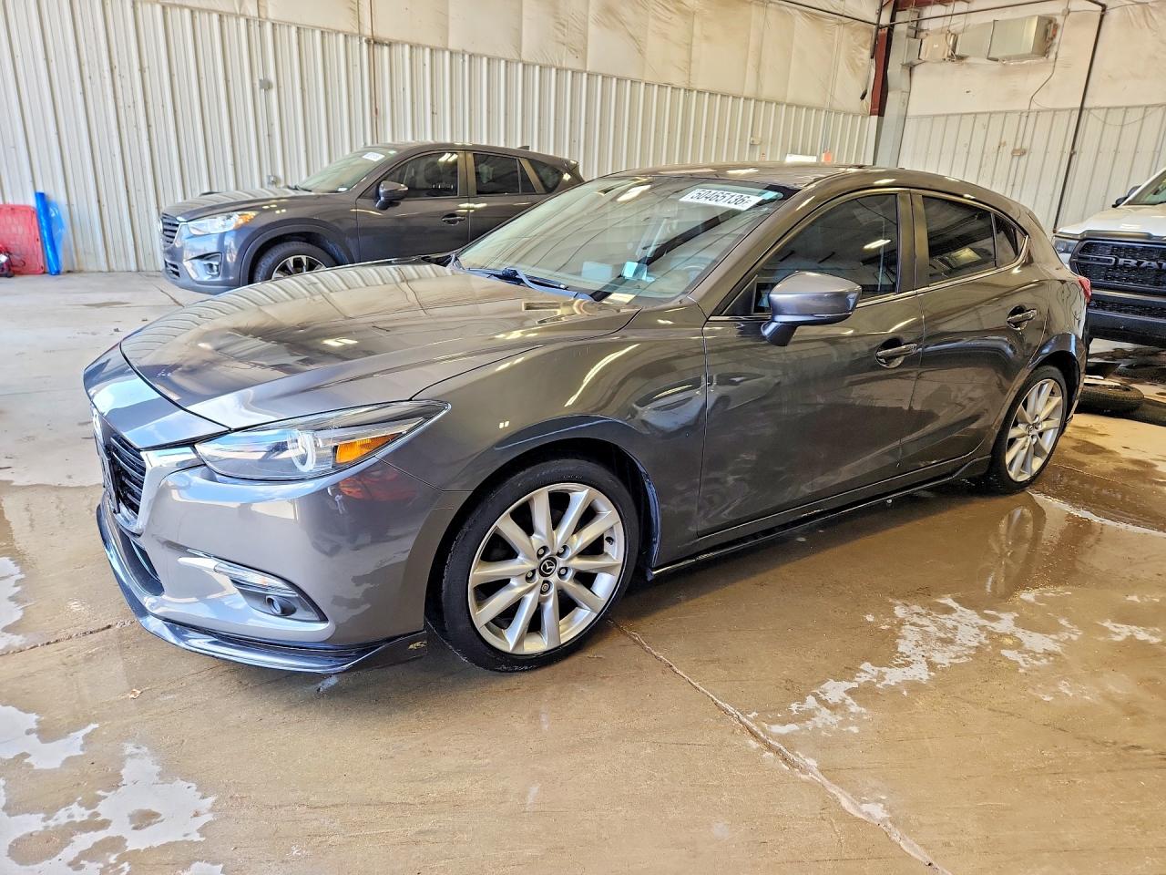 2017 MAZDA 3
