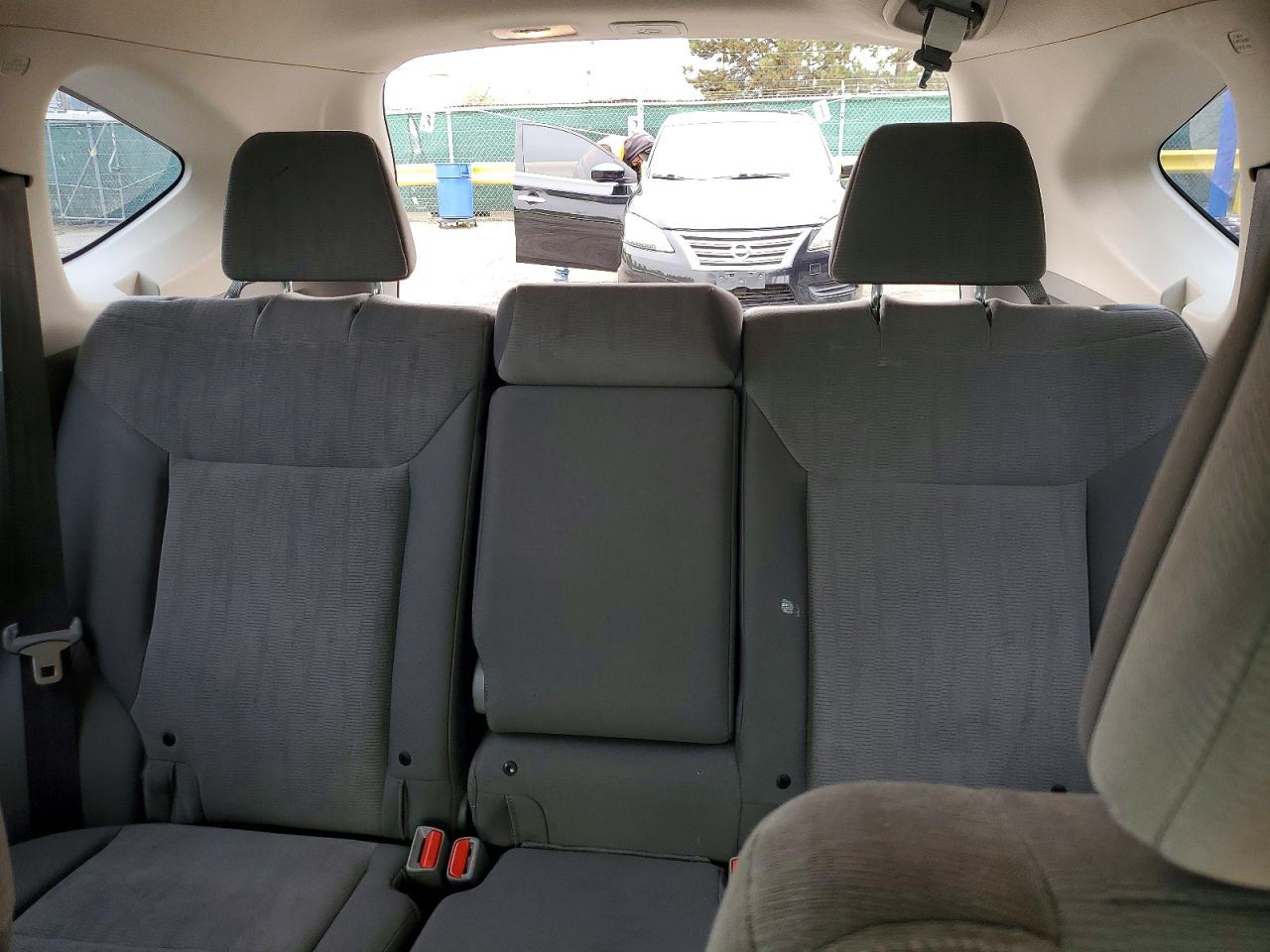2013 HONDA CR-V LX photo 19