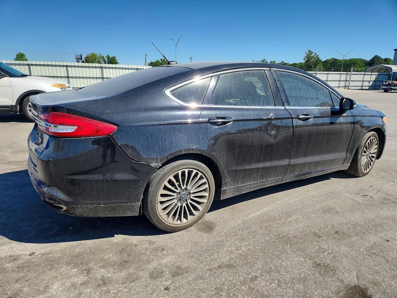 2017 FORD FUSION SE photo 5