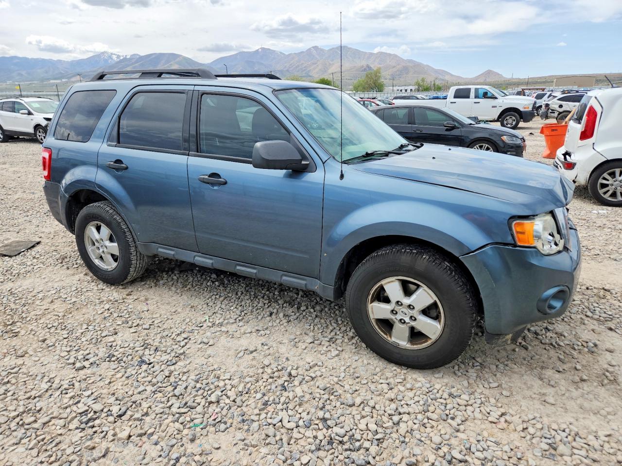 2010 FORD ESCAPE XLS photo 7
