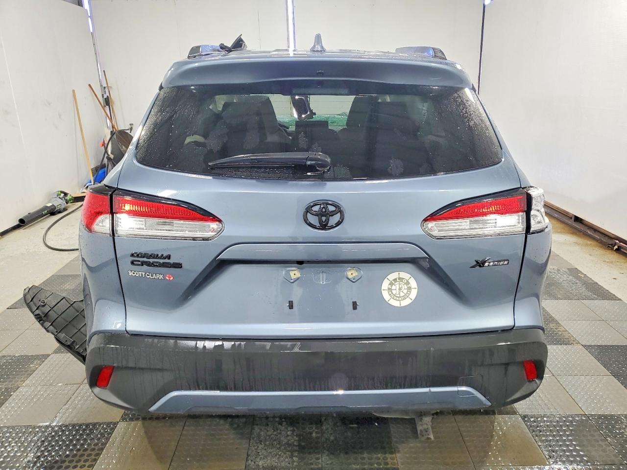 2024 TOYOTA COROLLA CROSS LE photo 6