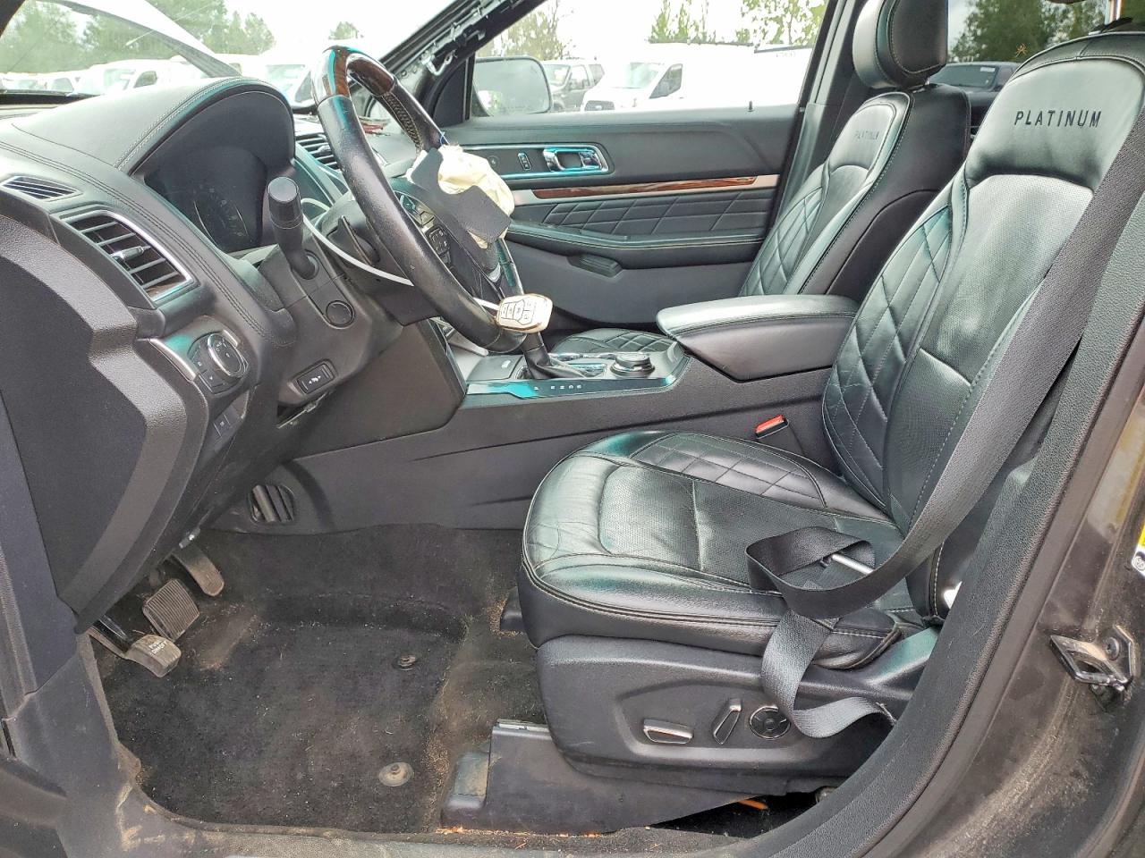 2017 FORD EXPLORER PLATINUM photo 7