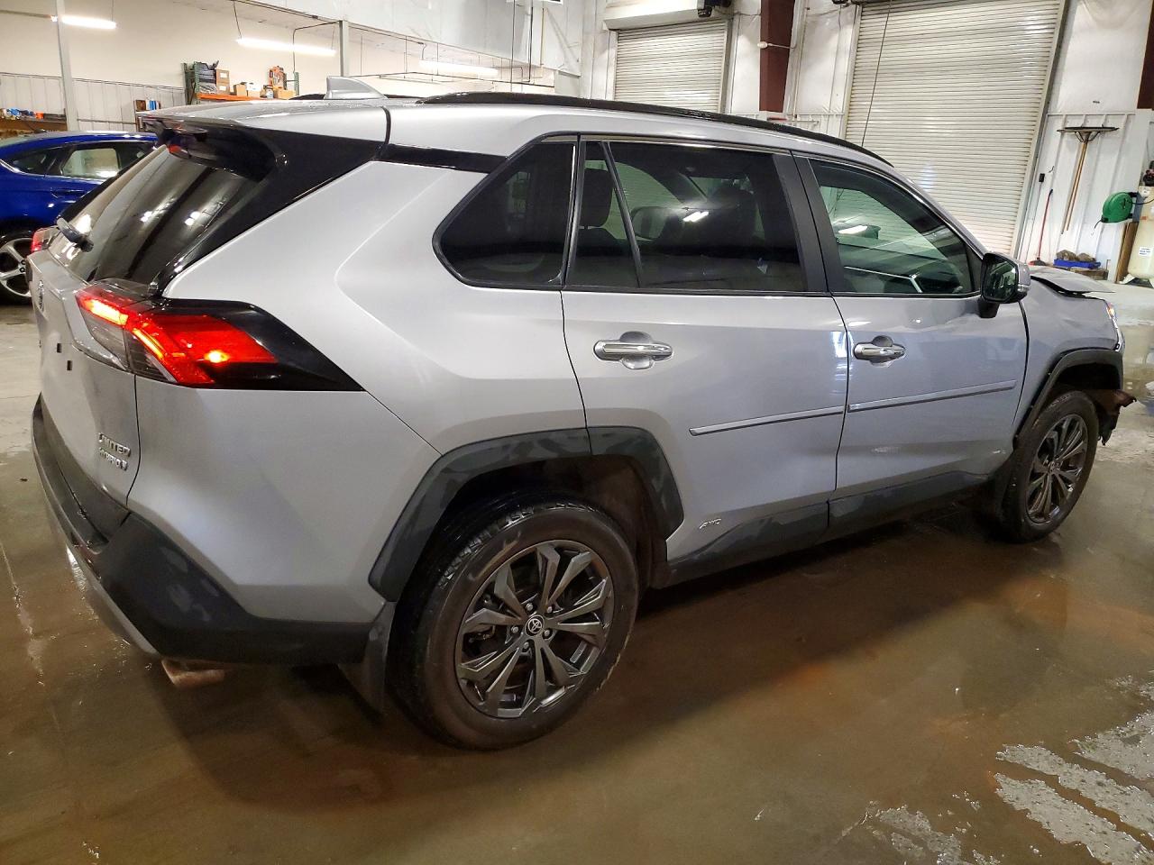 2024 TOYOTA RAV4 LIMITED photo 7