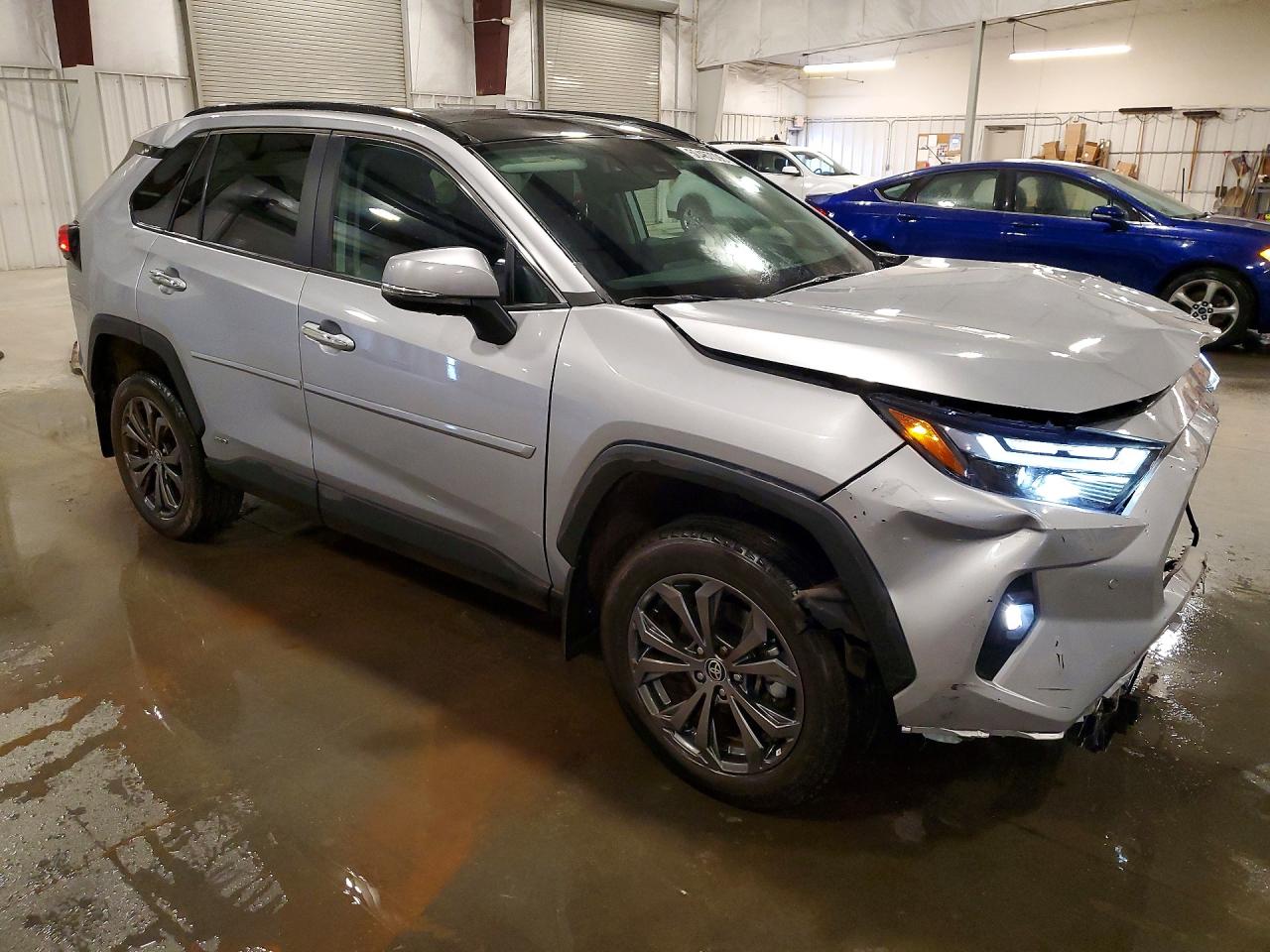 2024 TOYOTA RAV4 LIMITED photo 10