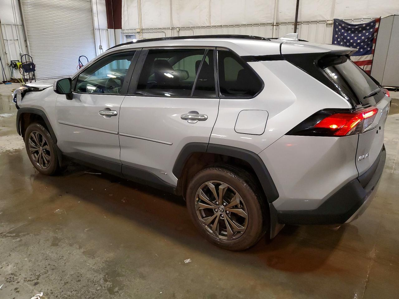 2024 TOYOTA RAV4 LIMITED photo 4