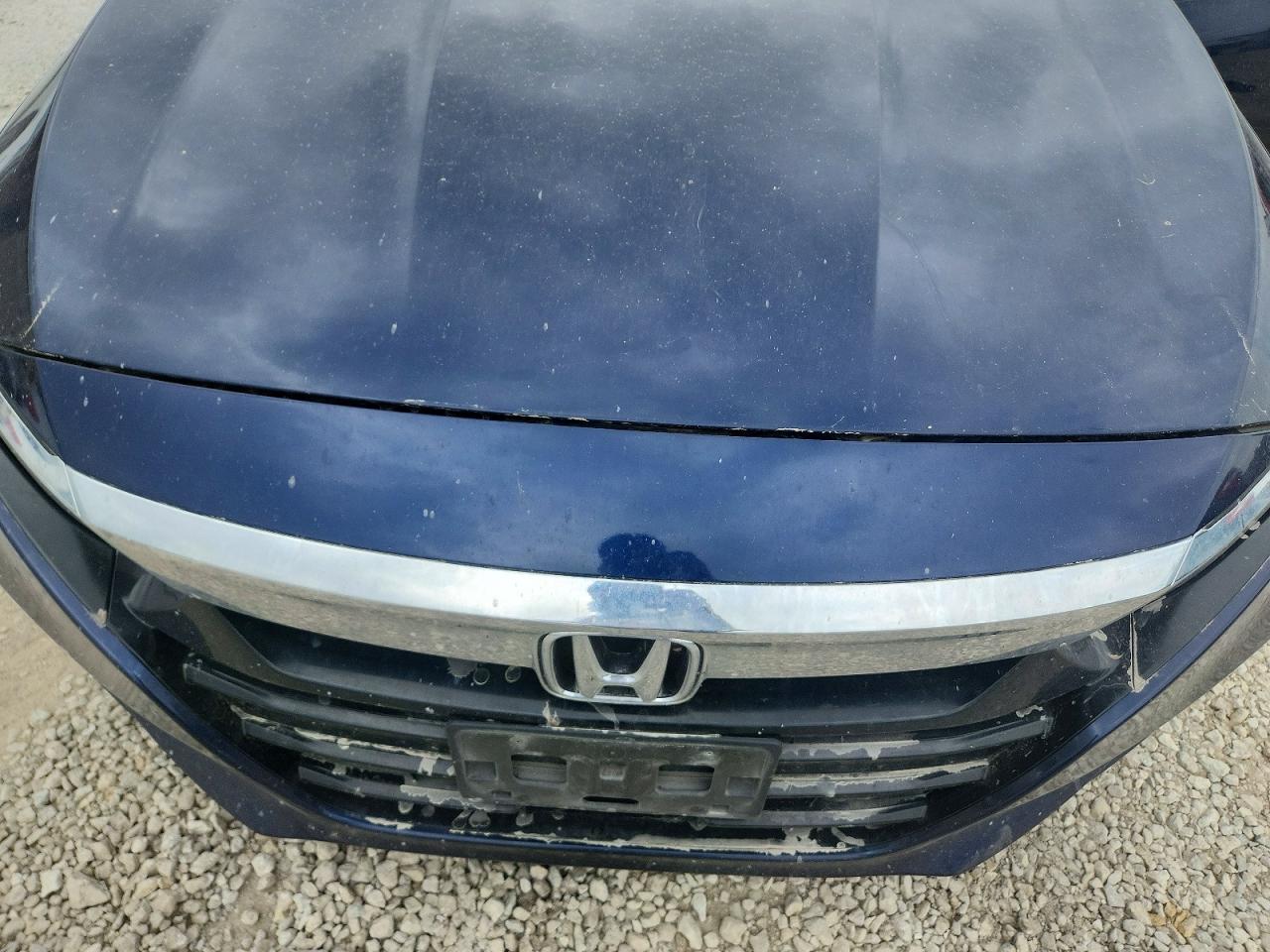 2018 HONDA ACCORD LX photo 21